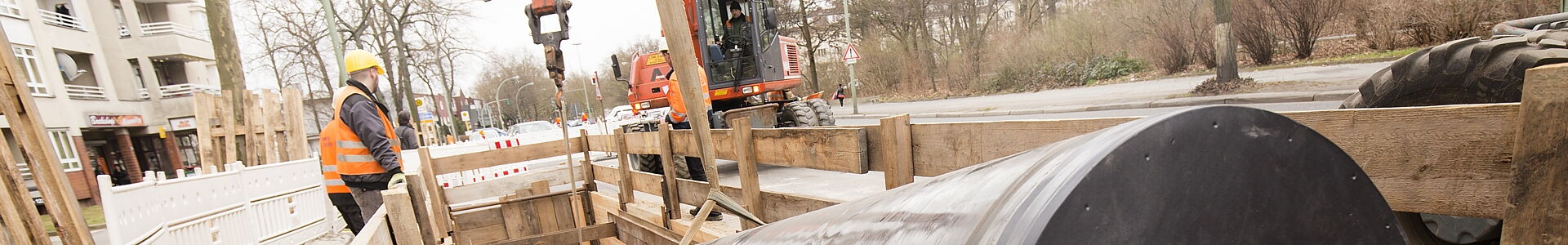 Rohrleitungsbau Kanalbau Erdarbeiten Grundwasserabsenkung Plasterarbeiten